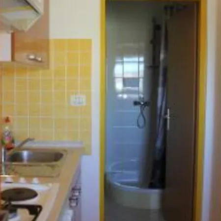 Sanja - A2 Onebedroom With Terrace And Seaview Posedarje